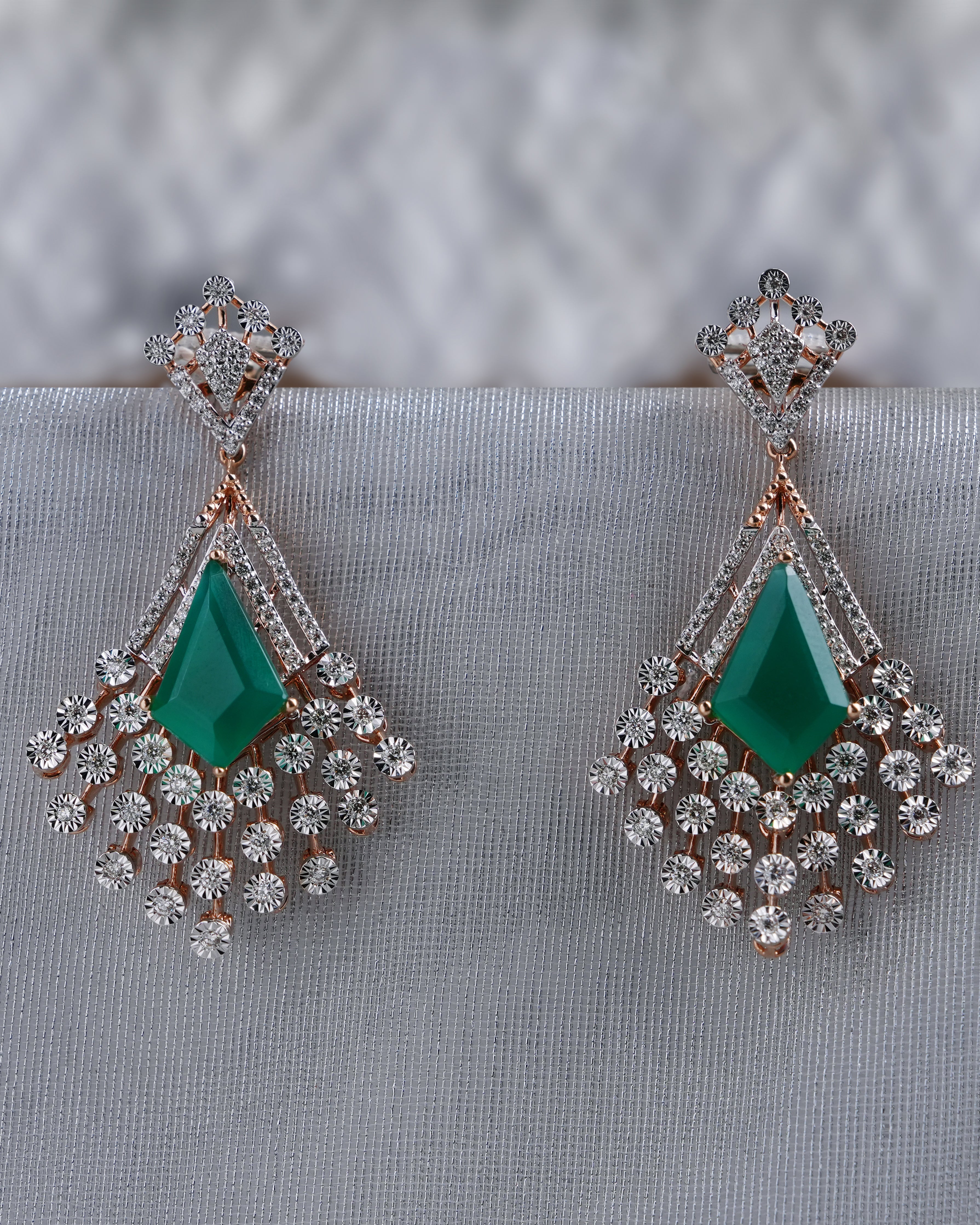 Brilliant Round-Cut Diamond Drops in 18K Yellow Gold - K1ED18YDIA051