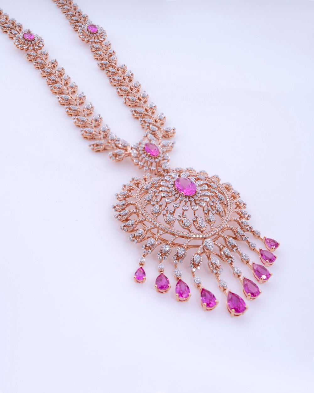 Brilliant Round-Cut Diamond Haram with Pendant in 18K Yellow Gold - K1NK18YDIA031