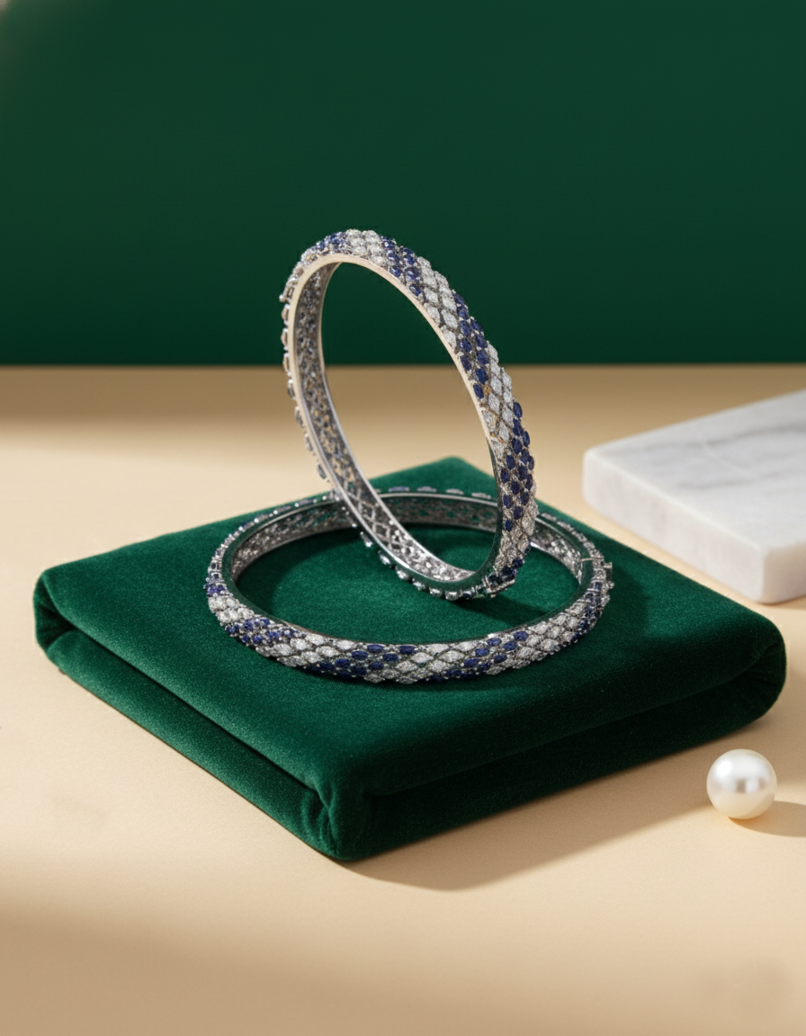 Brilliant Round-Cut Diamond Bangle in 18K White Gold - K2BG18WDIA002