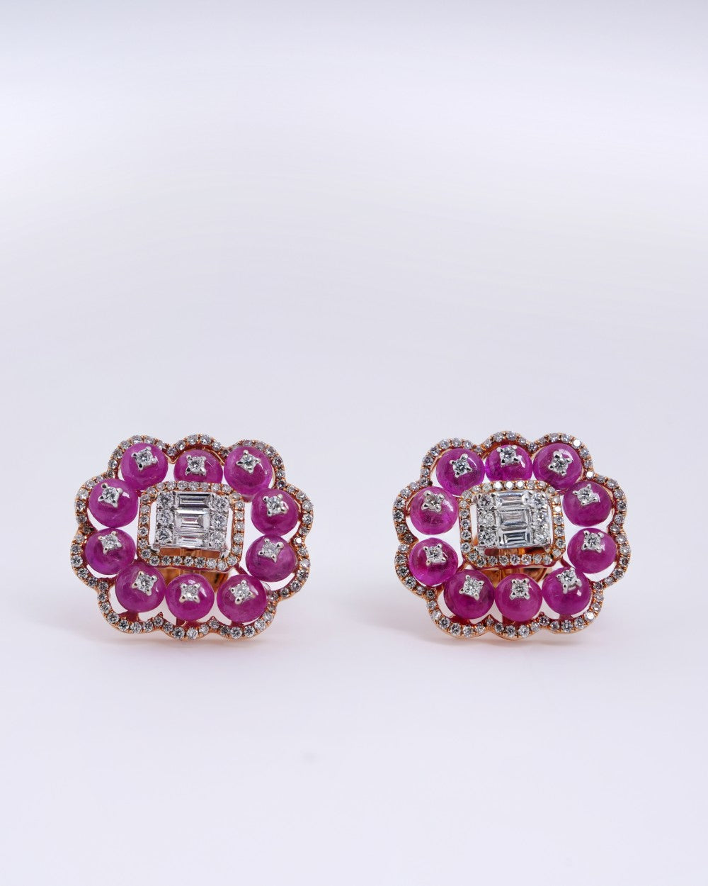 Brilliant Round-Cut Diamond Stud in 18K Yellow Gold - K1ED18YDIA011