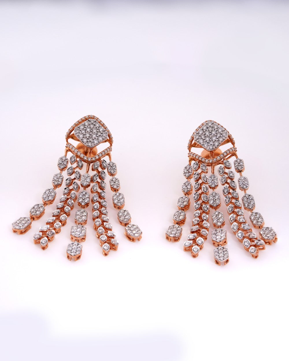Brilliant Round-Cut Diamond Earrings in 18K Yellow Gold - K1ER18YDIA010