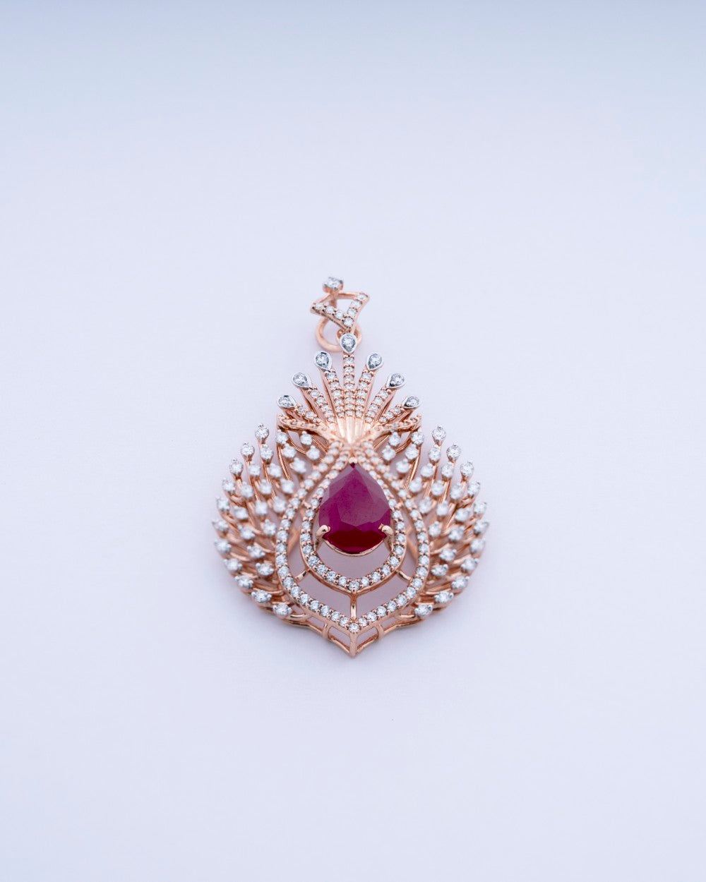 Brilliant Round-Cut Diamond Pendant in 18K Yellow Gold - K1LT18YDIA017