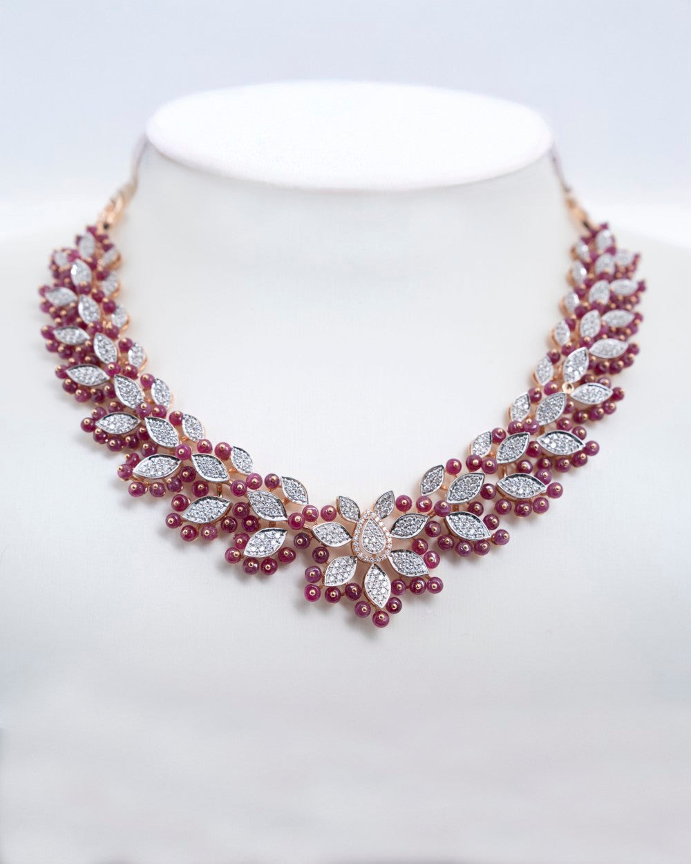 Brilliant Round-Cut Diamond Necklace in 18K Yellow Gold - K1NK18YDIA026