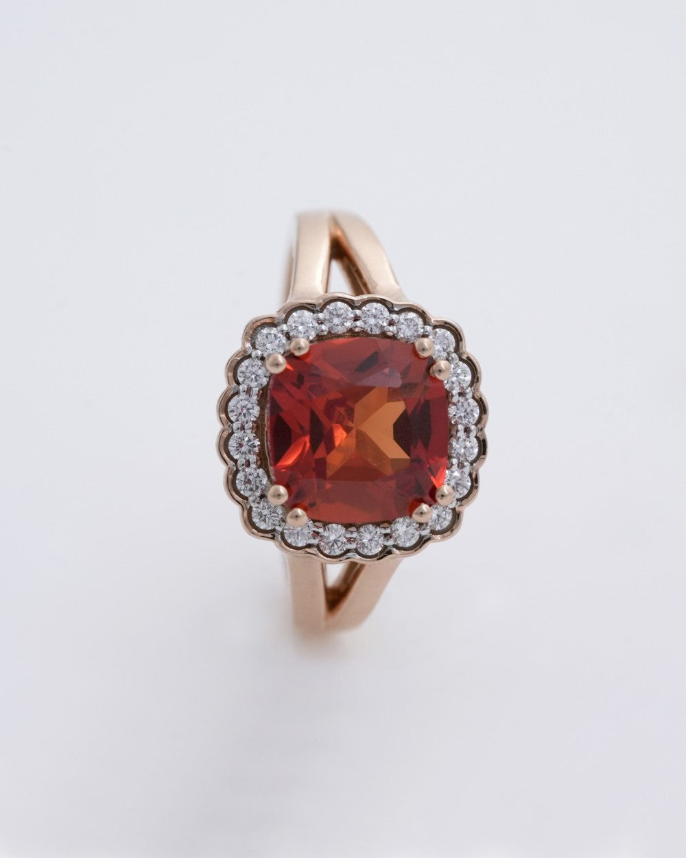 Brilliant Round-Cut Diamond Ring in 18K Yellow Gold - K1RG18YDIA035