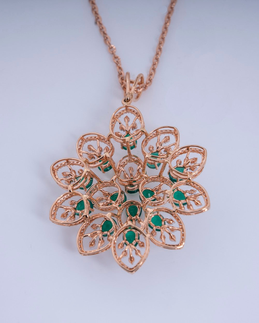 Brilliant Round-Cut Diamond Pendant in 18K Yellow Gold - K2LT18YDIA019